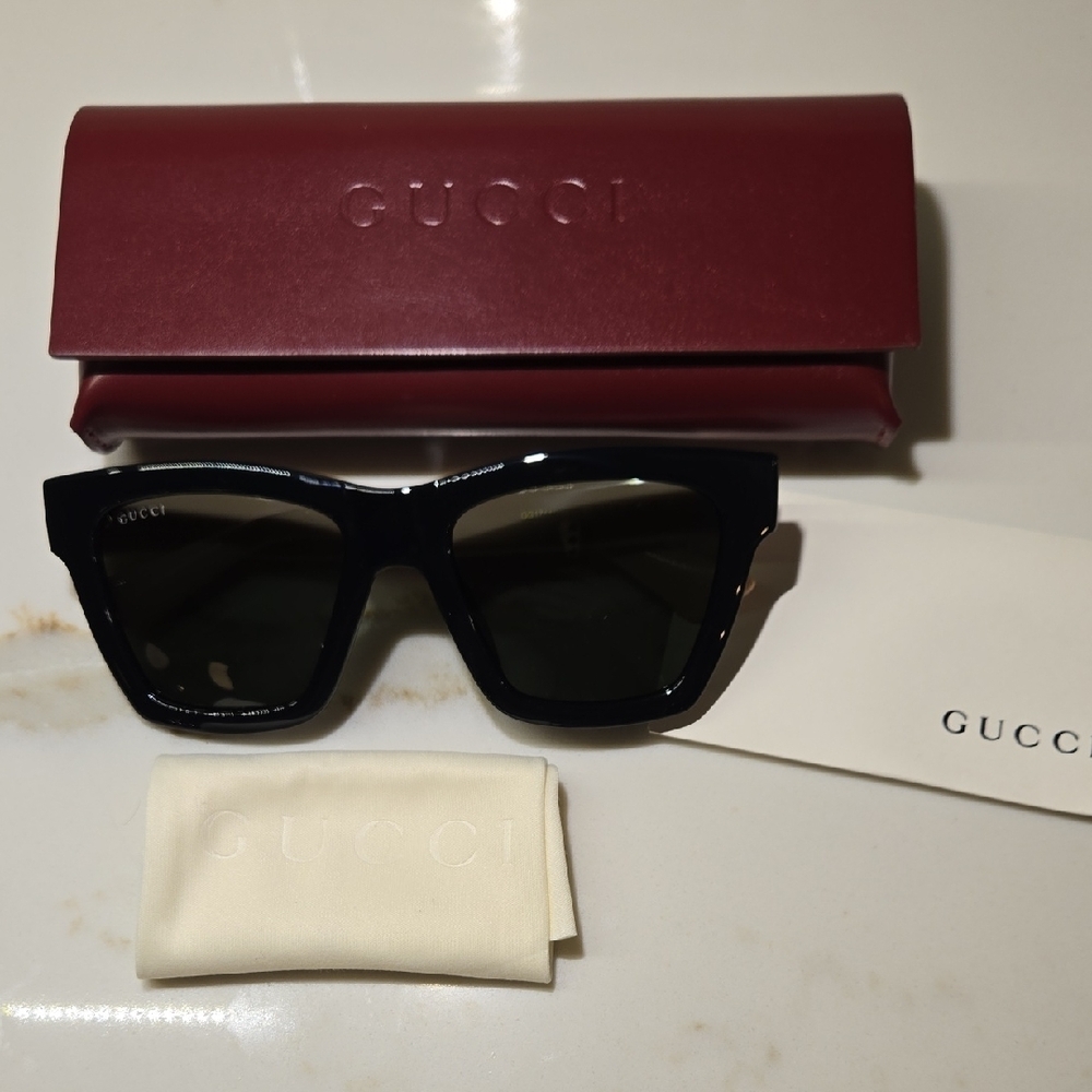 NEW Gucci Black and Blush Squared Cat Eye  Sunglasses GG1714S - Picture 4 of 8
